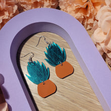 Load image into Gallery viewer, Agave Plant Earrings