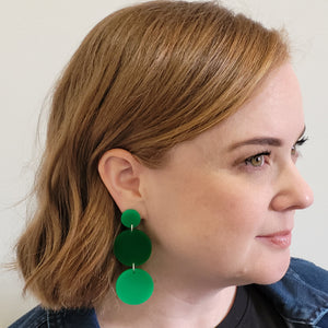 Chandelier Emerald Green Earrings 60s style vintage